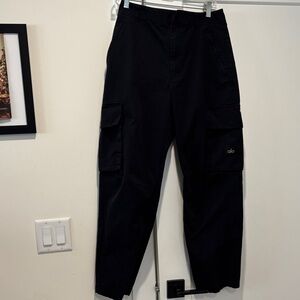 ALO Yoga Men's Dark Cargo Pants